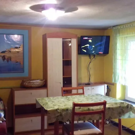 Dom wakacyjny Ivka Lestiny *