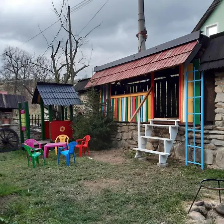 Ivka Lestiny بيت للعطل *