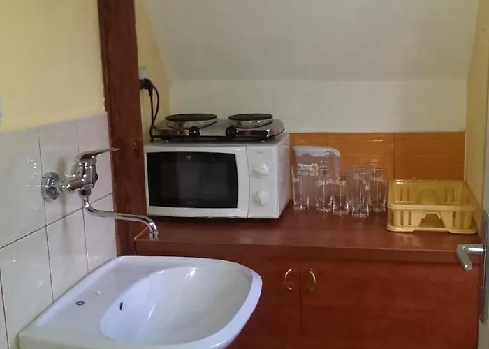 Ivka Lestiny * Дольни-Кубин