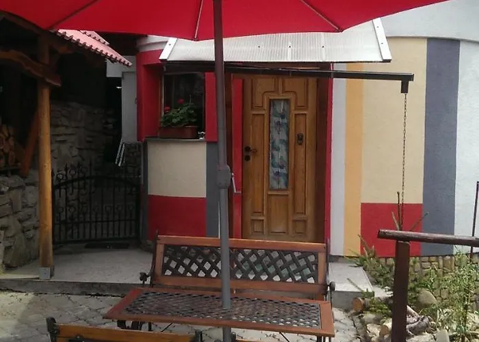 Ivka Lestiny * Дольни-Кубин